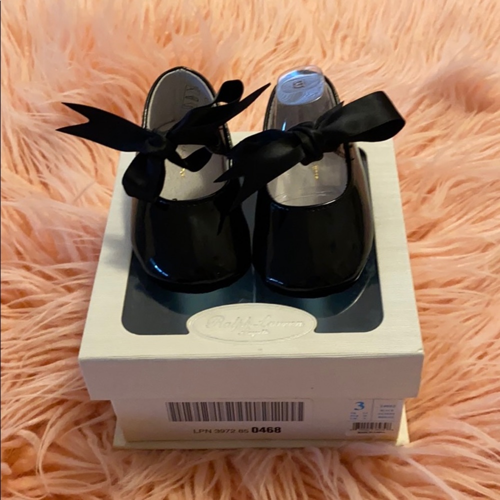 Ralph Lauren size 3 baby shoe black patent